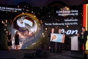 Energy Globe díjat nyert a Terrán GENERON napelemes tetőcserép